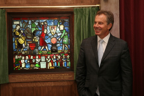 Tony-Blair-and-the-Fabian-Window-in-the-Shaw-Library-20-April-2006-credit-LSE-Nigel-Stead.jpg