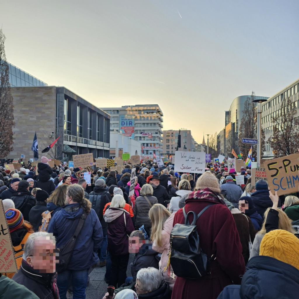 Demo am Kornmarkt