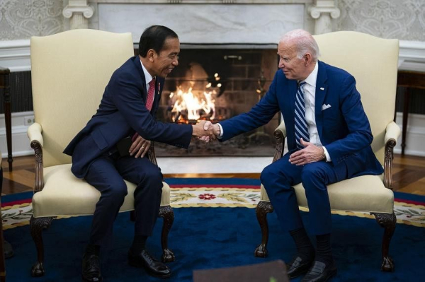 Indonesian President Joko Widodo and US President Joe Biden in the White House Oval Office on Nov 13. PHOTO: EPA-EFE