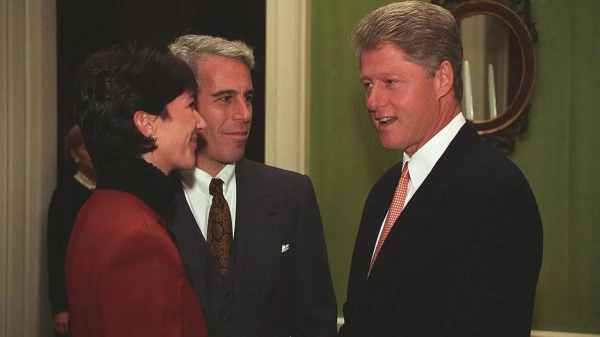 Bill Clinton with underage sex traffic ring owners Epstein and Maxwell.