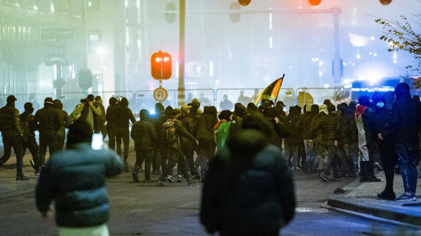 Gewalt nach Fußballspiel in Amsterdam: Netanyahu lässt Fans ausfliegen