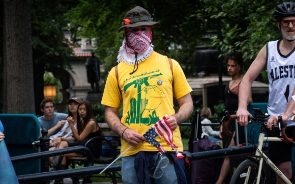 Anti-Israel protester charged with hate crime for threatening Jewish man on NY subway