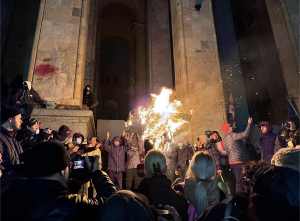 Protestors burning an effigy of Bidzina Ivanishvili 