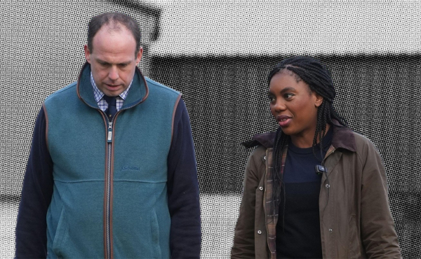 Photo: two politicians, Caption Conservative Business Minister Greg Smith and Kemi Badenoch. Photo: PA Images / Alamy