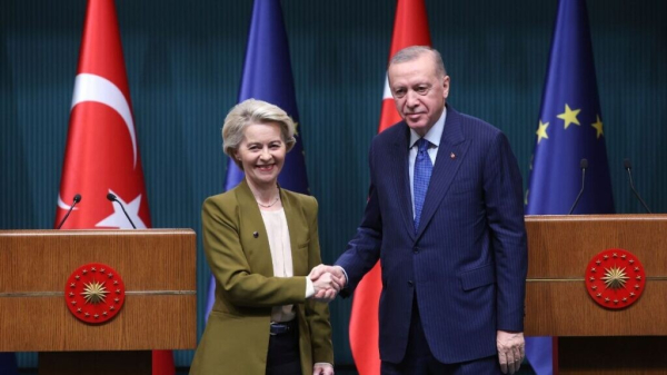 EU top up aid to Turkey for hosting Syrian refugees by €1 bn – Firstpost