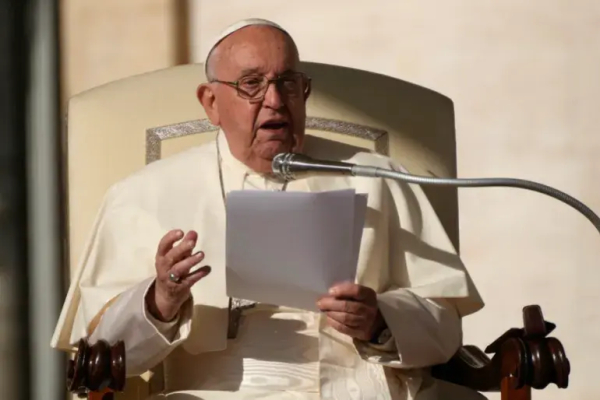 The Israeli Foreign Ministry responded by accusing Francis of double standards.