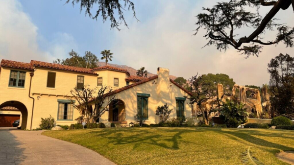 'Beverly Hills, 90210' House 'Casa Walsh' Survives Eaton Fire