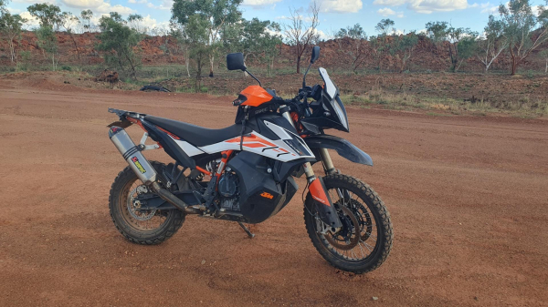 Ktm 790 in it's natural habitat.