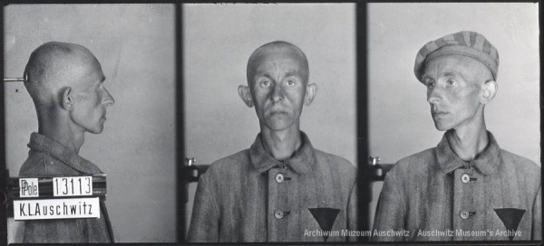 A mugshot registration photograph from Auschwitz. A man with a shaved head wearing a striped uniform photographed in three positions (profile and front with bare head and a photo with a slightly turned head with a hat on). The prisoner number is visible on a marking board on the left.