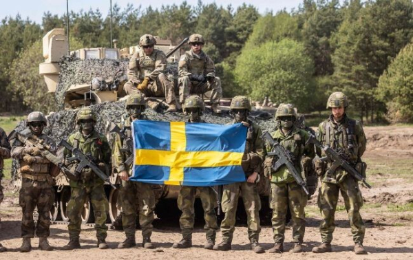 Sweden sends soldiers to Russia border as part of NATO mission