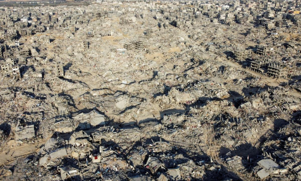 Vista aérea tomada con un dron de Jabalia, en el norte de Gaza, el 19 de enero de 2025. (Mahmoud Al-Basos / Reuters)