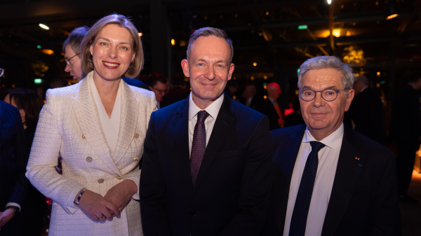 Bundesminister Volker Wissing in Paris. Hier: Deutsch-Französische Industrie- und Handelskammer - Zu 70 Jahre deutsch-französische Freundschaft und der Verleihung der Deutsch-Französischen Preise in den Bereichen Wirtschaft, Technologie & Kulturwirtschaft