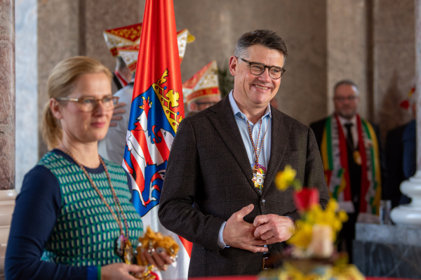 Ministerpräsident Boris Rhein und seine Frau Tanja Raab-Rhein empfangen im Schloss Biebrich aus ganz Hessen angereiste Tollitäten und ihr Gefolge.