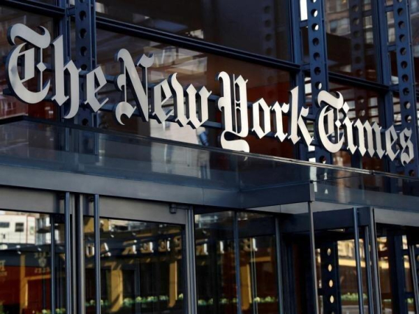 Big News! The NYT approves select AI tools from OpenAI, Amazon, Google, & Microsoft for editorial & product staff. A game-changer for media innovation! 💡 #AI #NYT #OpenAI #Amazon #Google #Microsoft #Journalism #TechNews #MediaInnovation #AIinMedia #FutureofJournalism