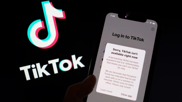 One of the messages American users would get prior to US President Donald Trump's reversal on the Tiktok ban (Chris Delmas/AFP)