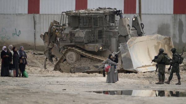 Thousands of Palestinian families flee West Bank homes as Israel confronts militants