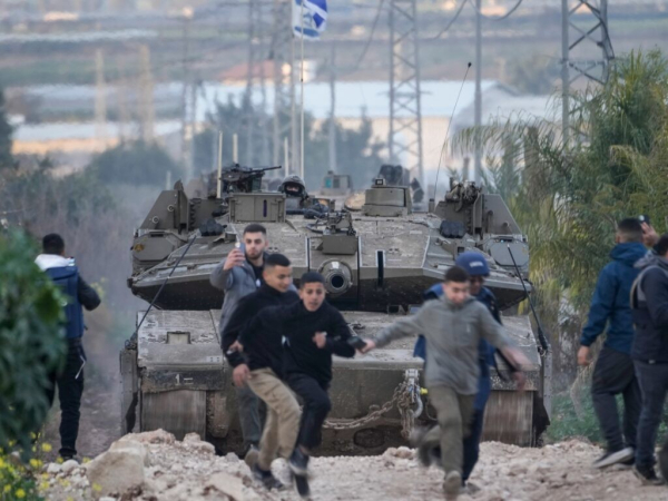 LIVE: Israel tanks roll into West Bank as Palestinians told not to return - Al Jazeera English