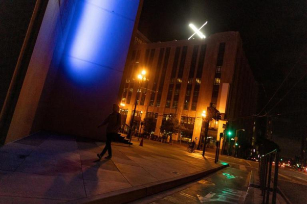 FILE PHOTO: 'X' logo is seen on the top of the headquarters of the messaging platform X, formerly known as Twitter, in downtown San Francisco, California, U.S., July 30, 2023. REUTERS/Carlos Barria/File Photo © Thomson Reuters