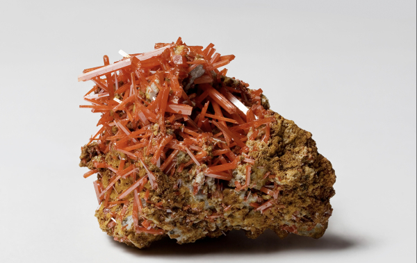 Irregular orange needles of crocoite from Wikimedia.