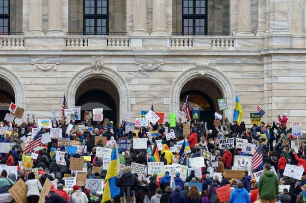 Large crowd on the steps of their state house in St Paul, Minnesota